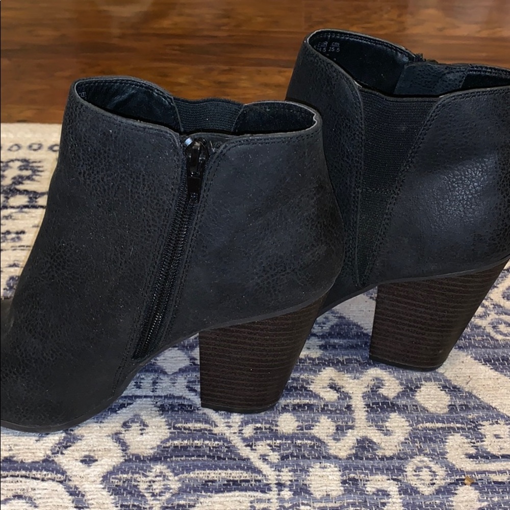 Fergalicious by Fergie Black Booties
